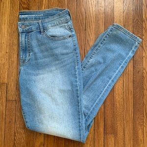 Old Navy Super Skinny Mid-Rise Jeans